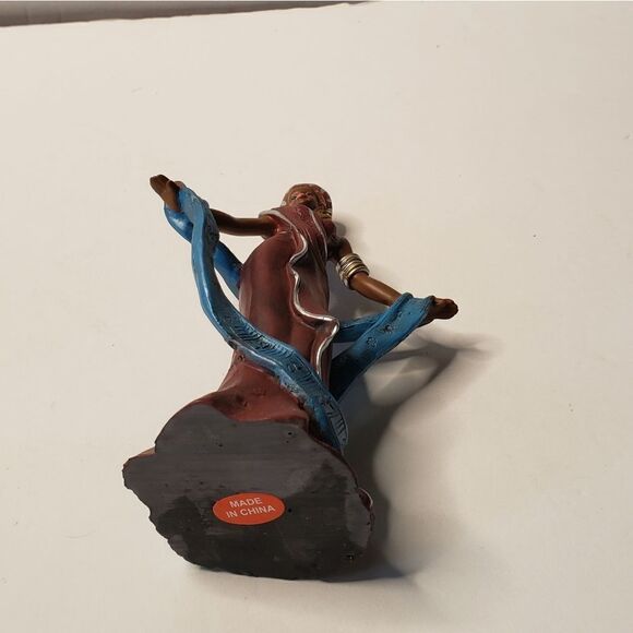 African Lady  - Picture 6 of 7